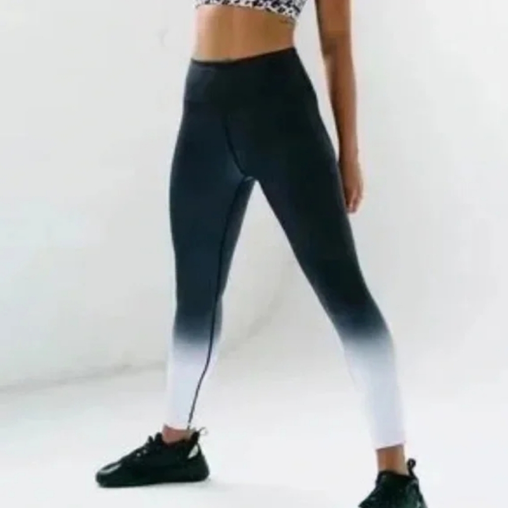 Zyia Active Ombre Performance Women Hig-Rise Legging SzL  Black-White‎